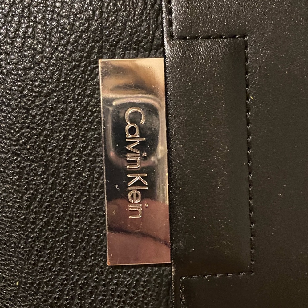 Large wristlet
